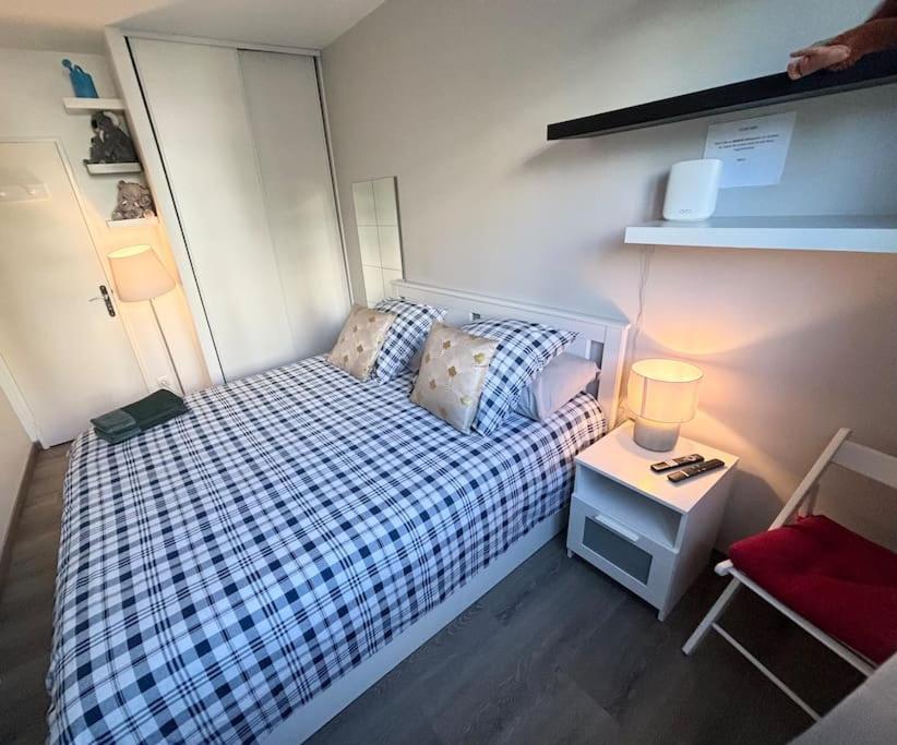 Appartement Confort Avec Balcon - Champigny Экстерьер фото
